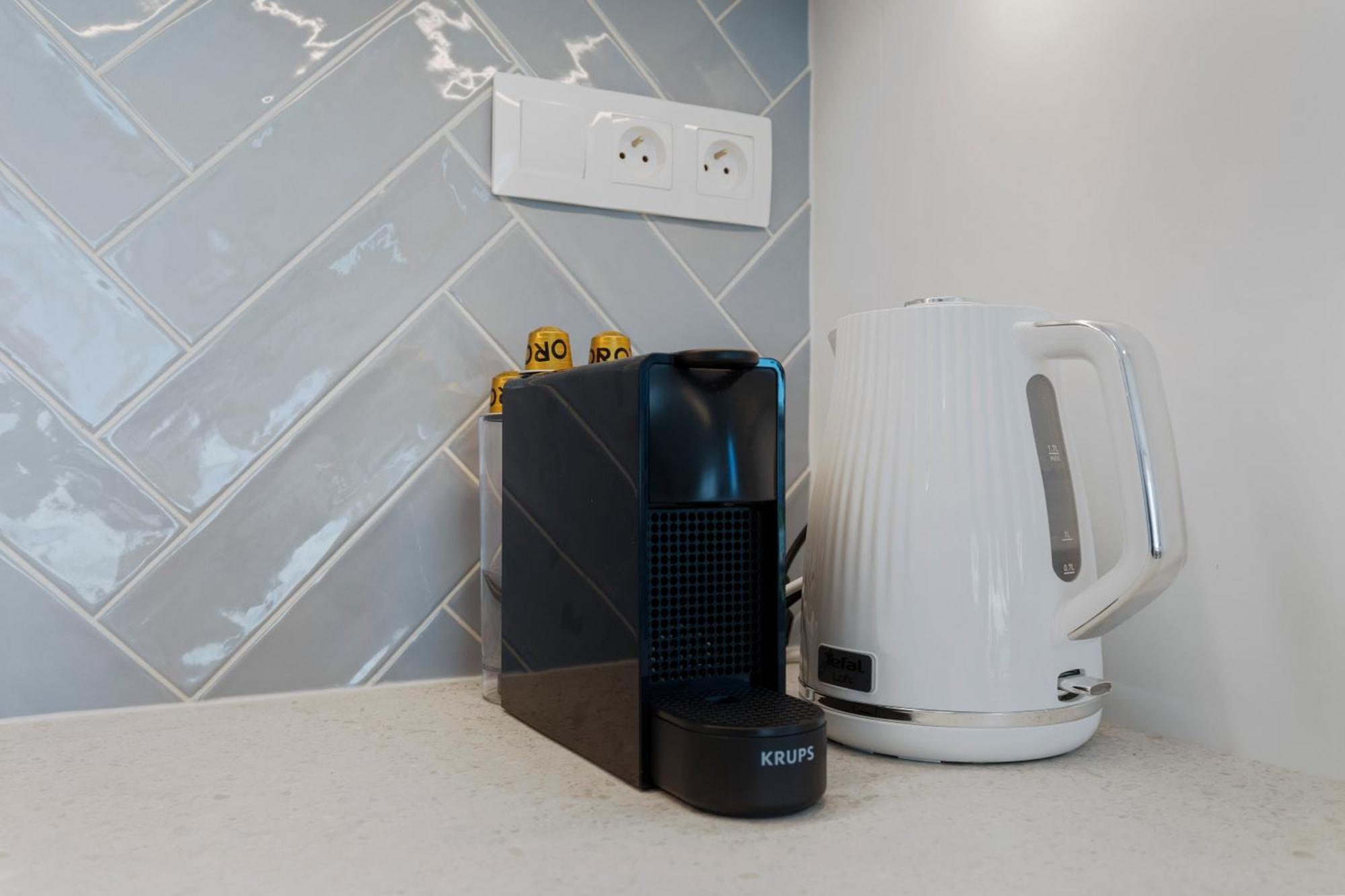 Boho Apt W Jacuzzi, Grill & Garden Modra Ngoại thất bức ảnh